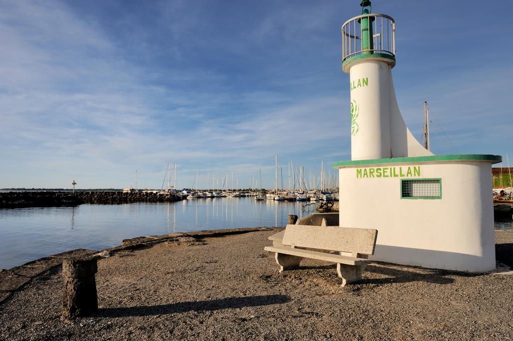Port Rive Gauche Roseliere Marseillan (Herault)